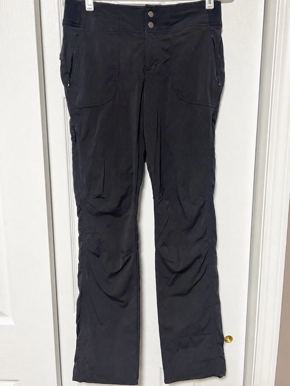 Athleta Trekkie Cargo Hiking Travel Pants Black Size 0